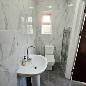 SHOWER ROOM- click for photo gallery